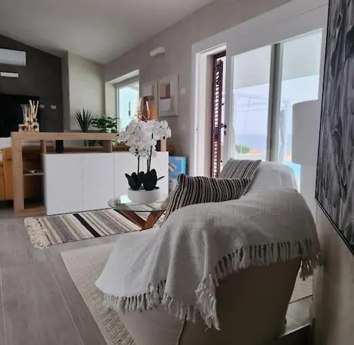 Rosi Вилла Коста-Парадисо